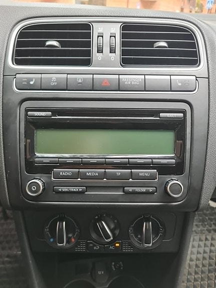 Volkswagen Polo 12 of 16