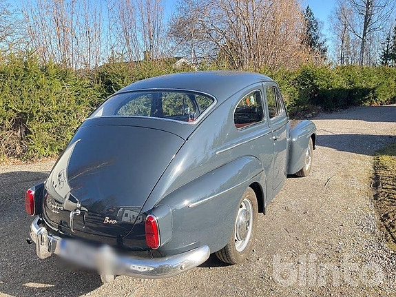 Volvo PV 2 of 5