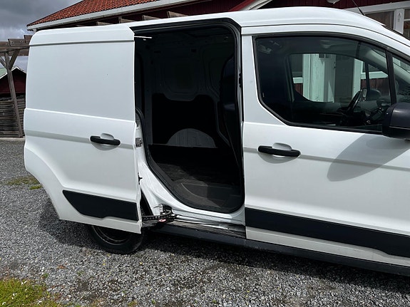 Ford Transit Connect 6 of 6