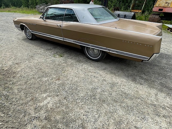 Buick Electra 225 7 of 13