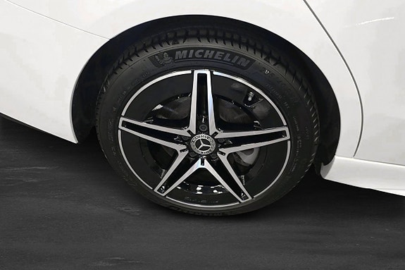 Mercedes-Benz C300 de 10 of 14
