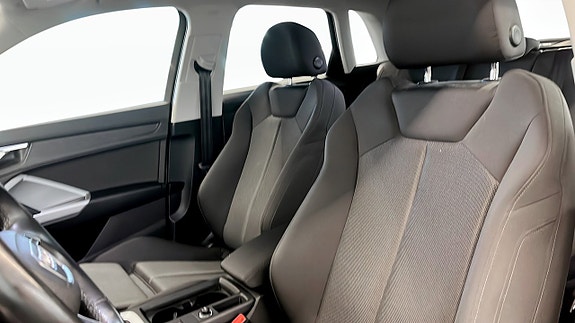 Audi Q3 9 of 15