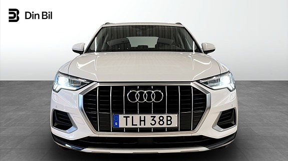 Audi Q3 4 of 15