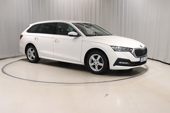 Skoda Octavia 3 of 5