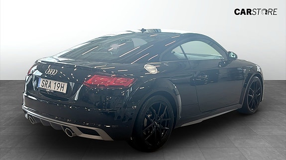 Audi TT 2 of 5