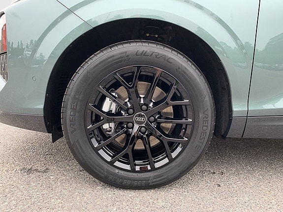 Audi Q3 12 of 12