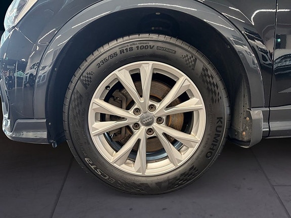 Audi Q3 6 of 18