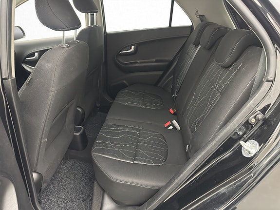 Kia Picanto 21 of 26