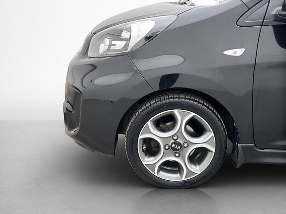 Kia Picanto 23 of 26