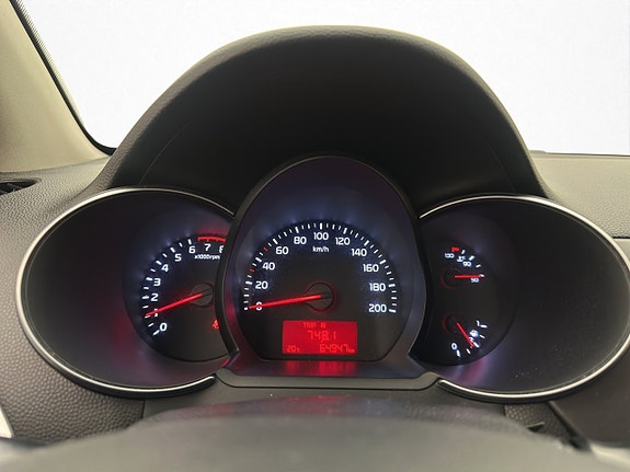 Kia Picanto 15 of 26