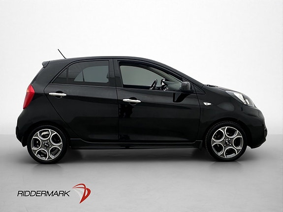 Kia Picanto 9 of 26