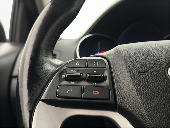 Kia Picanto 14 of 26