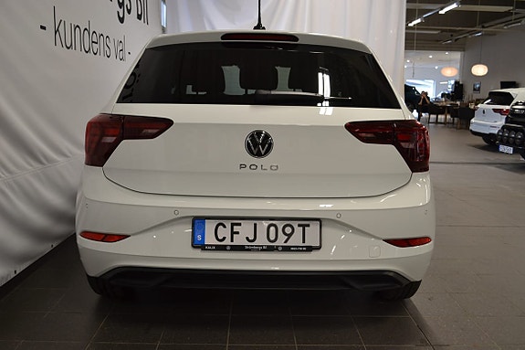Volkswagen Polo 8 of 14