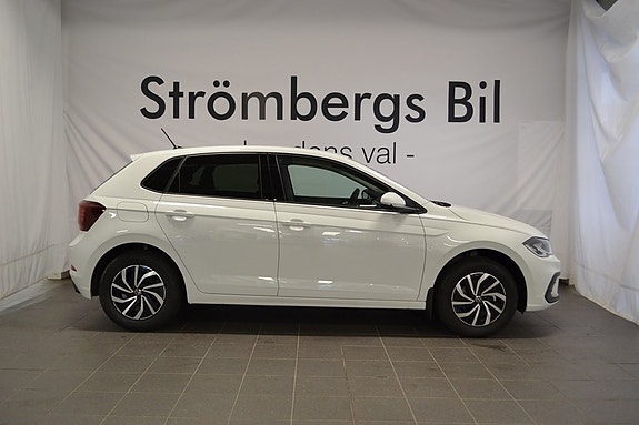 Volkswagen Polo 2 of 5
