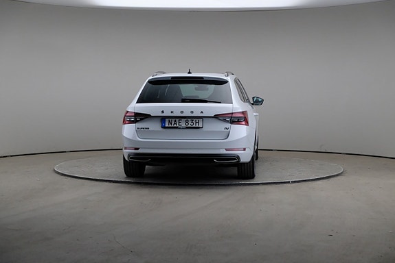 Skoda Superb 2 of 3