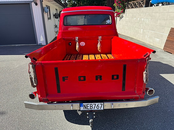 Ford F-100 16 of 20