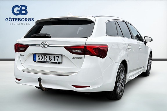 Toyota Avensis 6 of 17