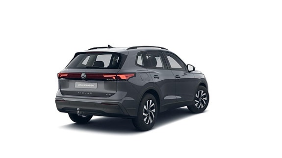 Volkswagen Tiguan 2 of 3