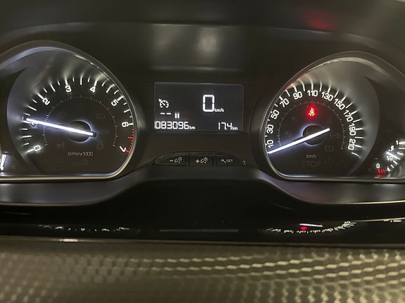 Peugeot 2008 11 of 11