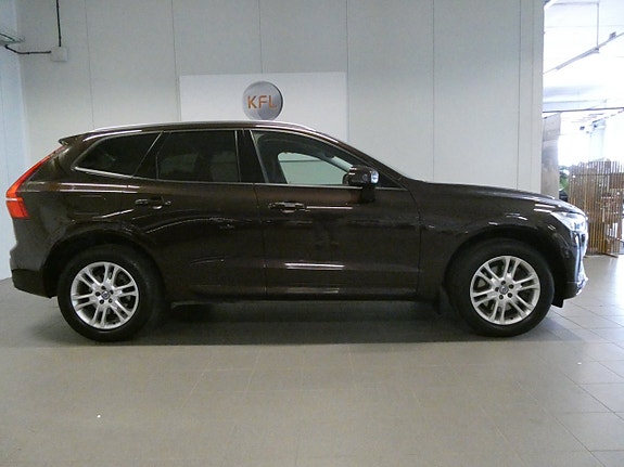 Volvo XC60 4 of 5