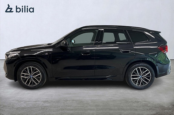 BMW X1 3 of 5