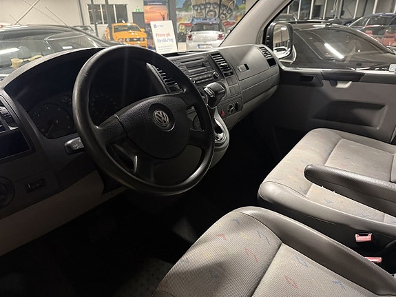 Volkswagen Transporter 7 of 13