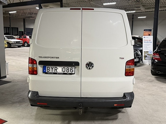 Volkswagen Transporter 4 of 5