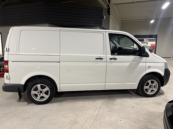 Volkswagen Transporter 3 of 5