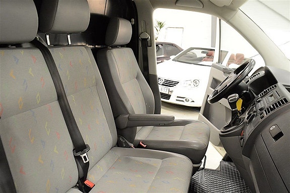 Volkswagen Transporter 13 of 13