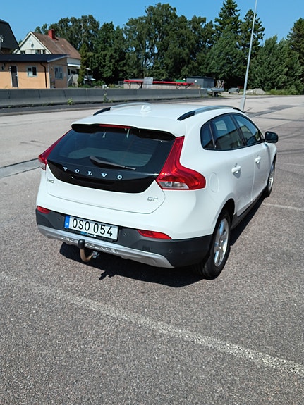 Volvo V40 Cross Country 4 of 5