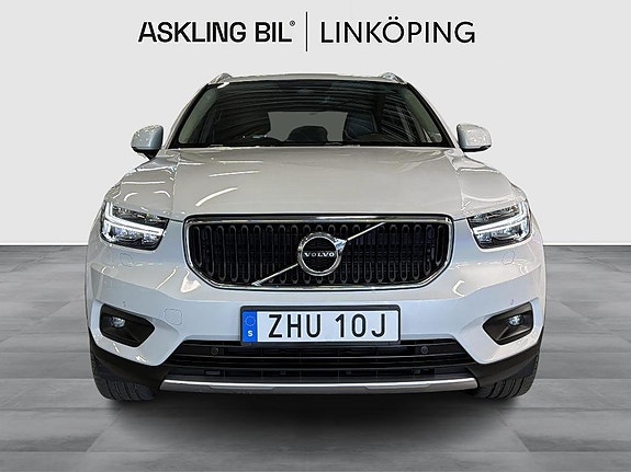 Volvo XC40 5 of 5