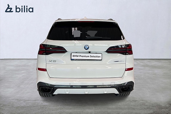 BMW X5 4 of 19