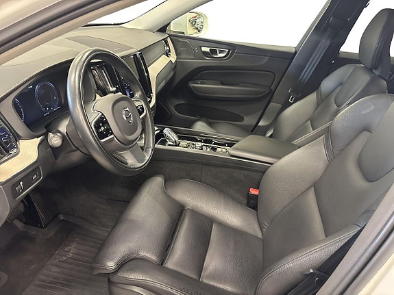Volvo XC60 6 of 16