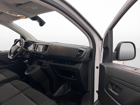 Opel Vivaro 26 of 30