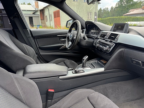 BMW 320d 5 of 5