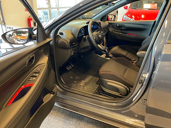 Hyundai i20 7 of 12
