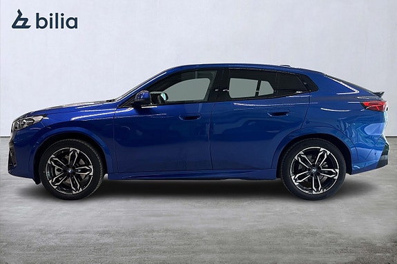 BMW iX2 3 of 18