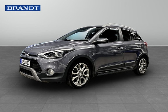 Hyundai i20 2 of 17
