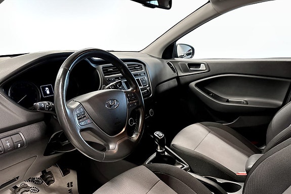 Hyundai i20 9 of 17
