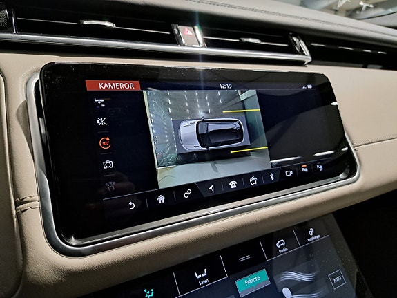 Land Rover Range Rover Velar 16 of 16