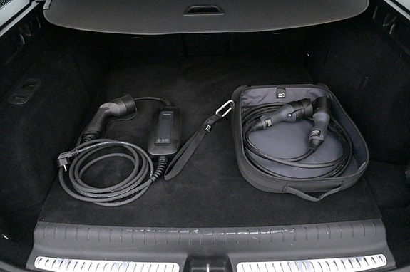 Mercedes-Benz C300 25 of 27