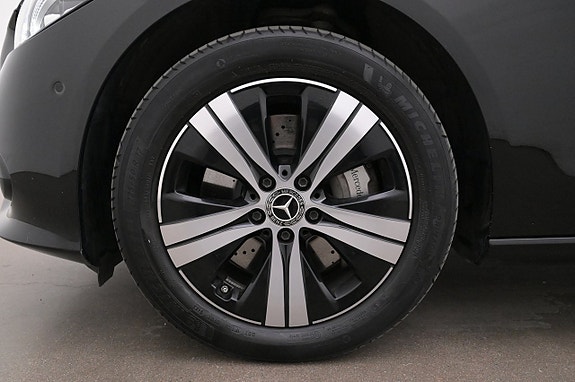 Mercedes-Benz C300 27 of 27