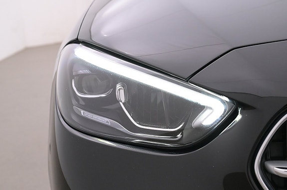 Mercedes-Benz C300 26 of 27