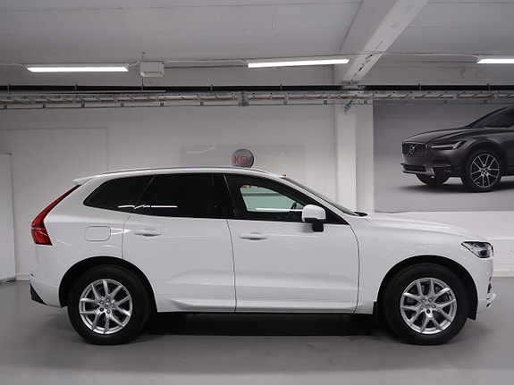 Volvo XC60 6 of 30