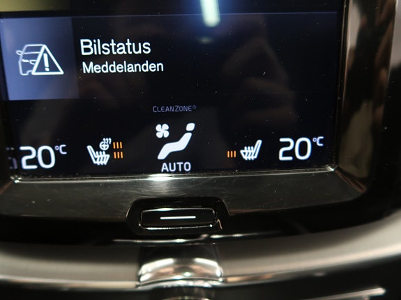 Volvo XC60 25 of 30