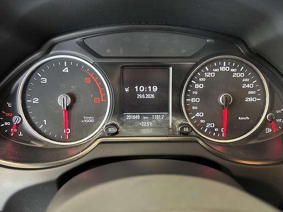 Audi Q5 12 of 28