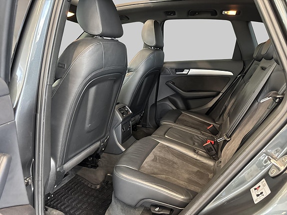Audi Q5 9 of 28