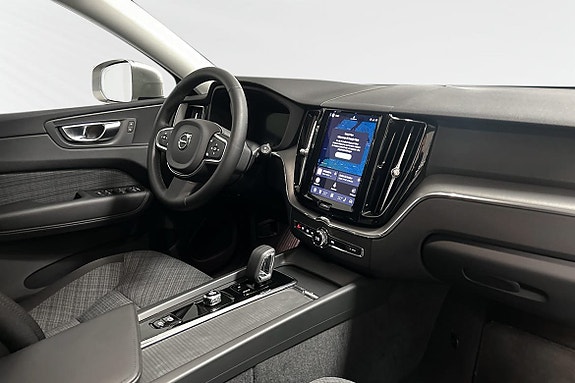 Volvo XC60 6 of 8