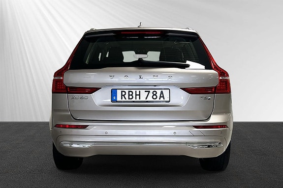 Volvo XC60 2 of 8