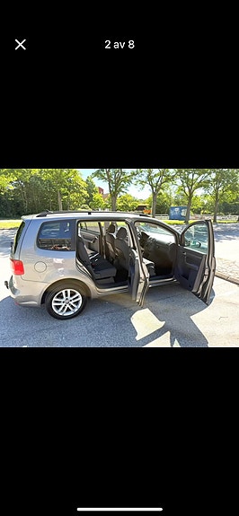 Volkswagen Touran 2 of 5